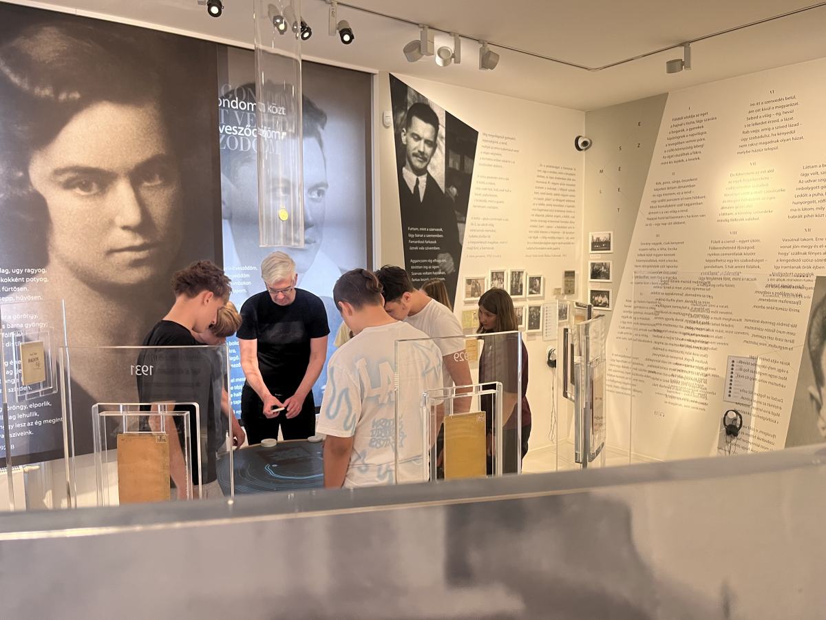 gallery