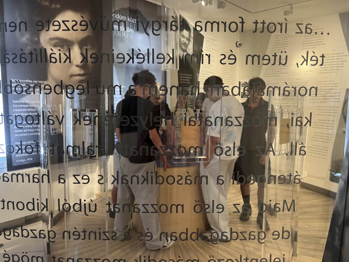 gallery